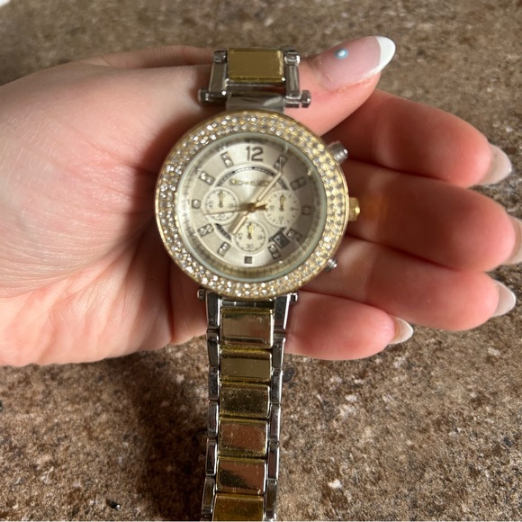 Michael Kors Silver Gold Wristwatch - Picture 4 of 6